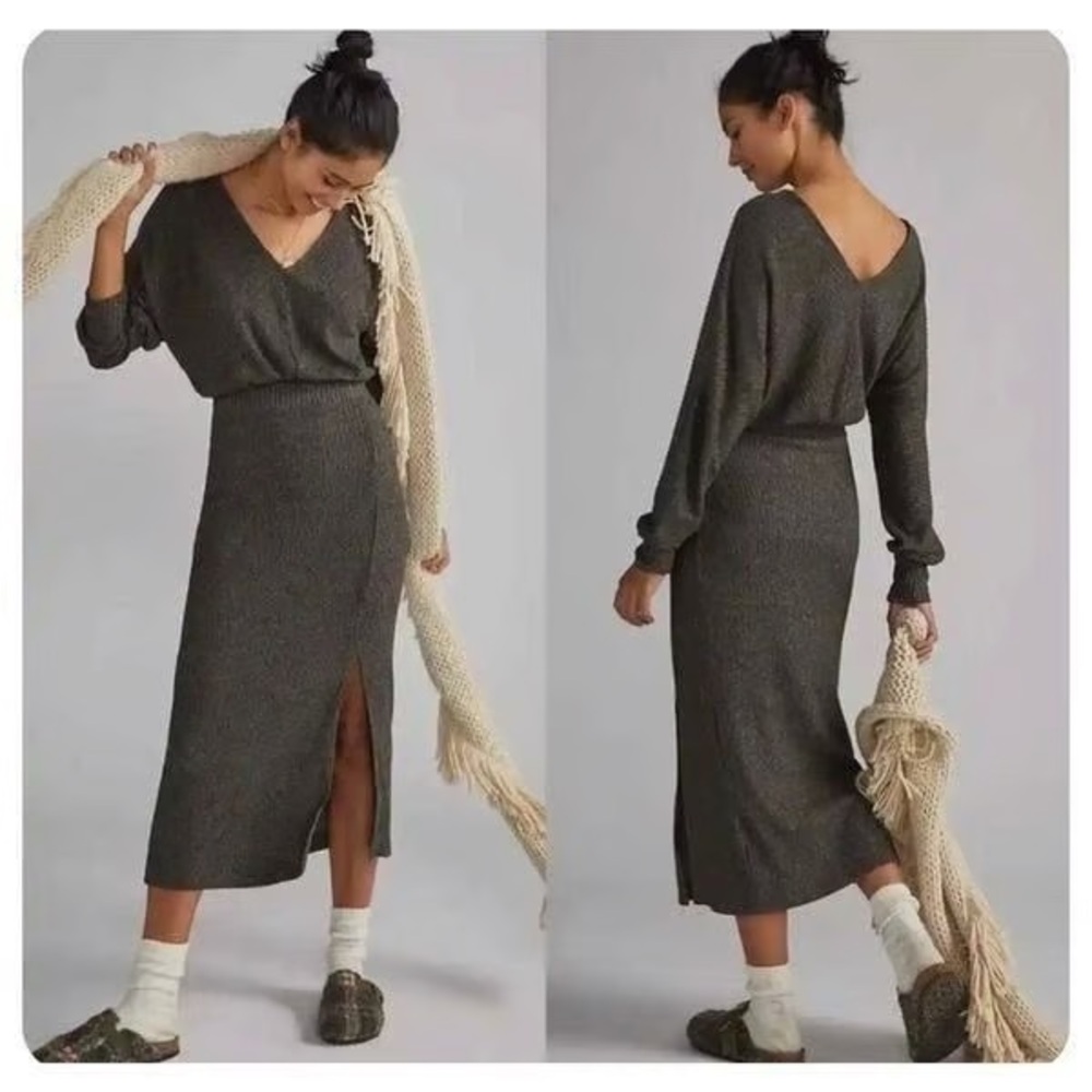 Women’s V-Neck Long Sleeve Knit Maxi Dress in Dark Charcoal